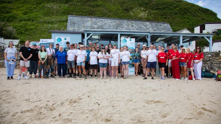 Y Môr a Ni and partners at Porthdinllaen